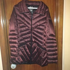 Vince Camuto Lightweight Down Jacket. Sz Med.